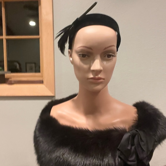 Vintage velvet cocktail dress with fur neckline Tracy Mills Circa late 1980’s - Picture 7 of 14